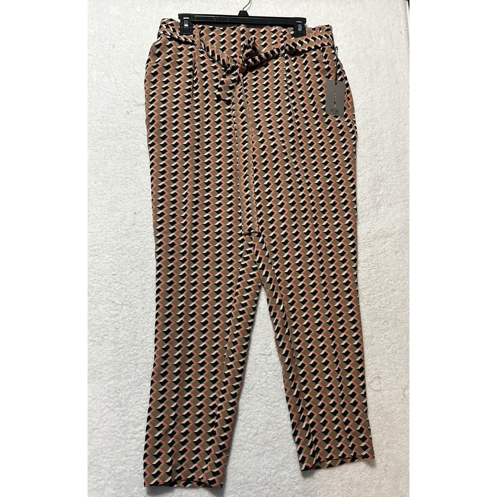 One by Chapter One Pull On Peg Leg Ankle Length Geometric Medium Slacks Women's